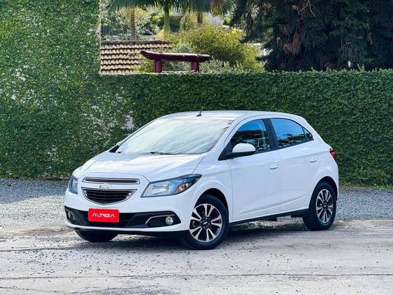 CHEVROLET ONIX 1.4 MPFI LTZ 8V FLEX 4P MANUAL CHEVROLET ONIX 1.4 MPFI LTZ 8V FLEX 4P MANUAL